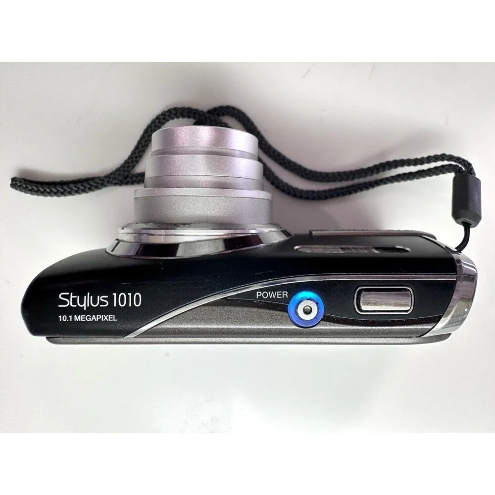 Olympus Stylus 1010 10.1MP Digital Camera Black Charger Battery Fujifilm Card